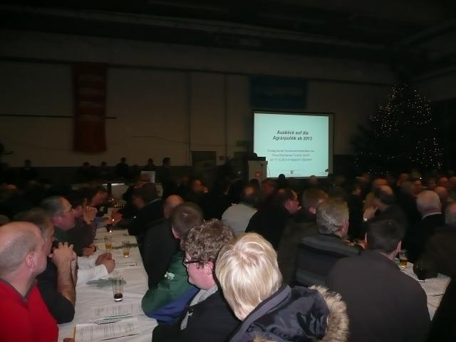 https://www.buchheister-landmaschinen.de/cache/vs_92010 Weihnachtsfeier_05L39Kangf2.jpg